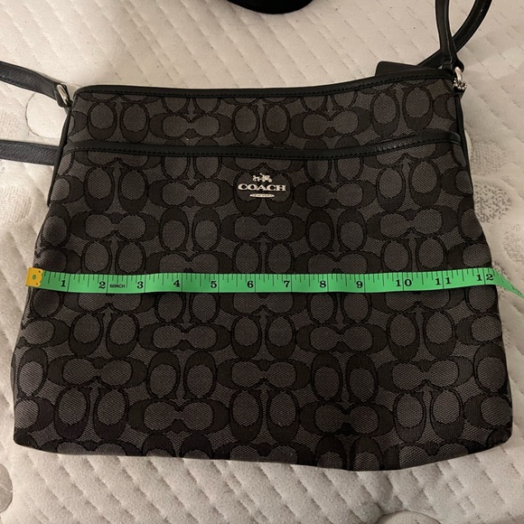 Coach - Picture 6 of 7